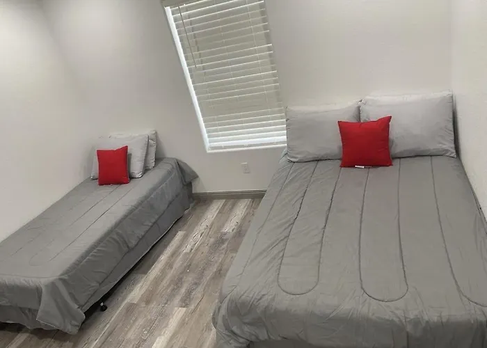 Dom wakacyjny Newly Remodeled Family Friendly Near Lake Havasu City