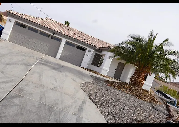 Newly Remodeled Family Friendly Near
