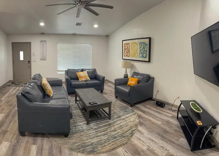 Newly Remodeled Family Friendly Near * Lake Havasu City