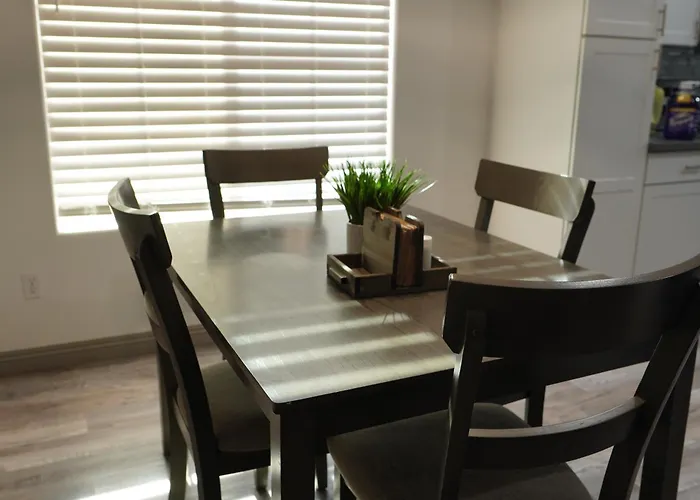 Newly Remodeled Family Friendly Near Dom wakacyjny